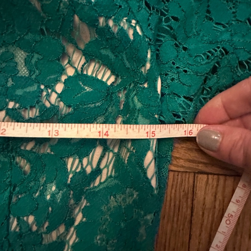 Aijek Green Star Crossed Gown Size 2 - Picture 5 of 9